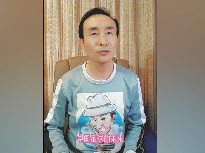 解开老师的裙子猛烈进入图片