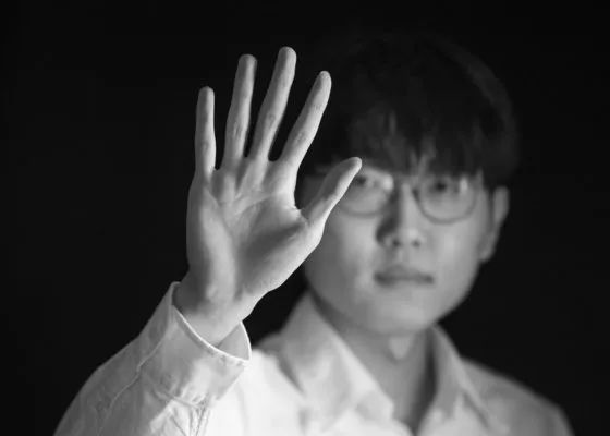 亚洲成人精品久久
